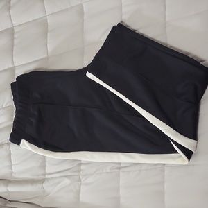 Old Navy Active Pants (Medium) Go Dry Black and White